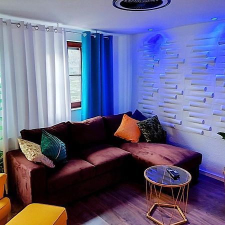 Direkt Am Rhein Mit Burgblick Nahe Rheinsteig Bis 8 Personen, 2 Baeder, 4 Zimmer, Kueche, Netflix Apartment Kaub Ngoại thất bức ảnh