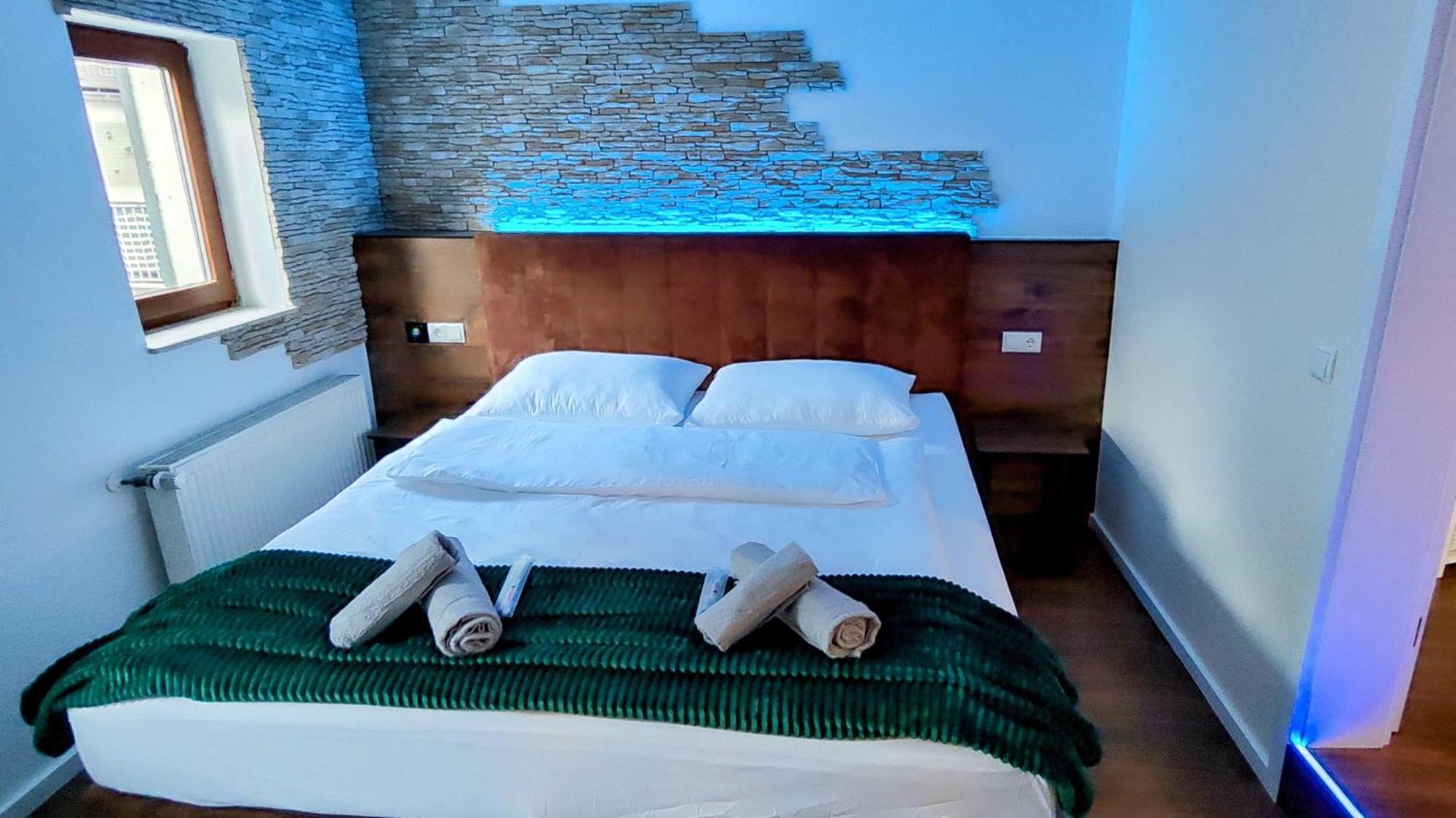 Direkt Am Rhein Mit Burgblick Nahe Rheinsteig Bis 8 Personen, 2 Baeder, 4 Zimmer, Kueche, Netflix Apartment Kaub Ngoại thất bức ảnh